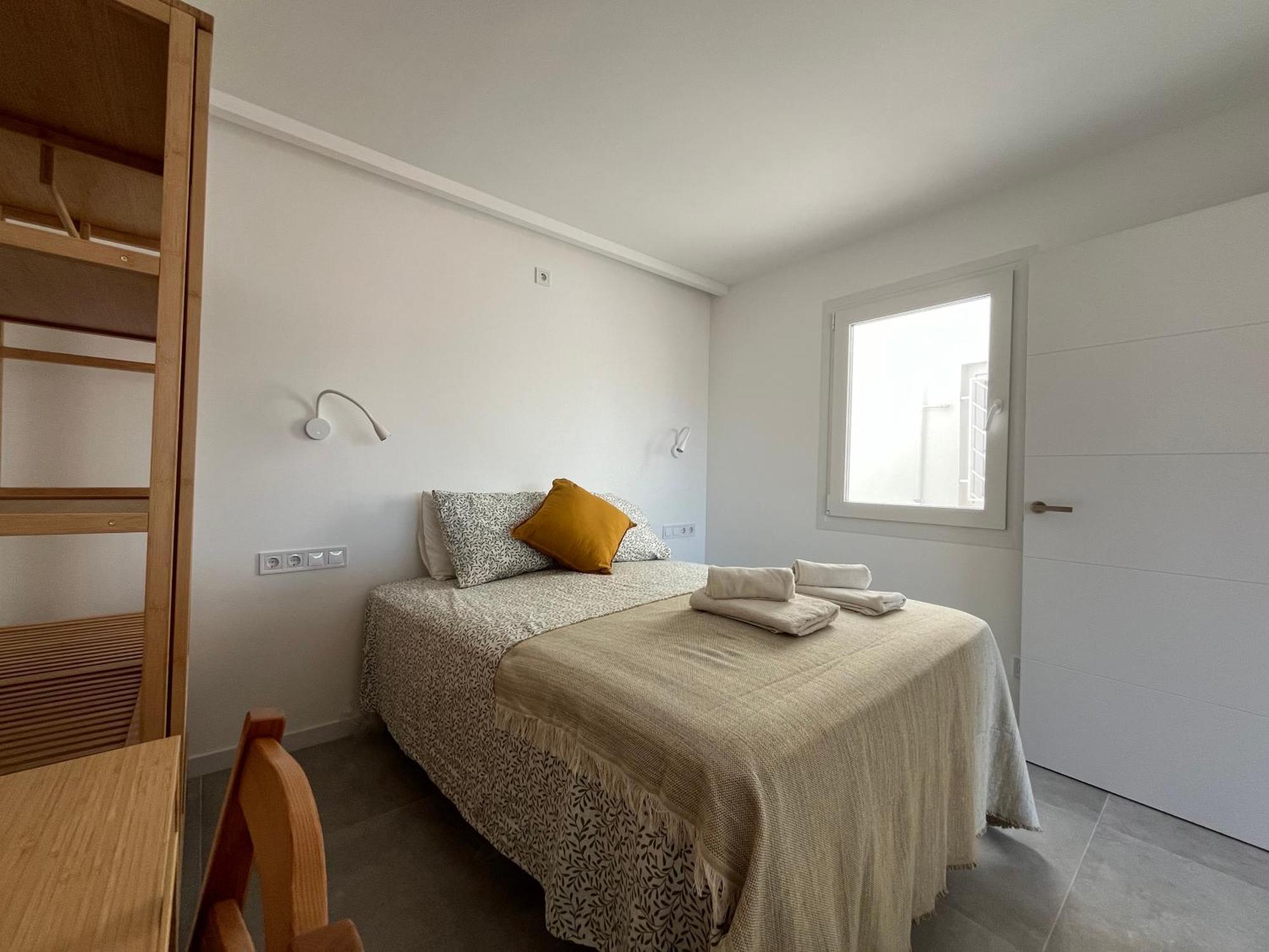 Atico Nuevo 2 Hab, 15 ' Sagrada Familia 22' Bcn Centro *